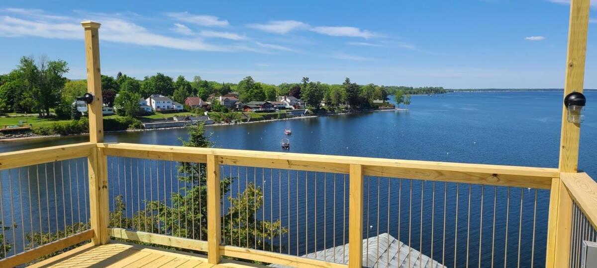 Loza House Adirondack Skydeck Unit Lake Front Plattsburgh Exterior photo